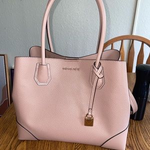 Brand new Micheal lots tote bag